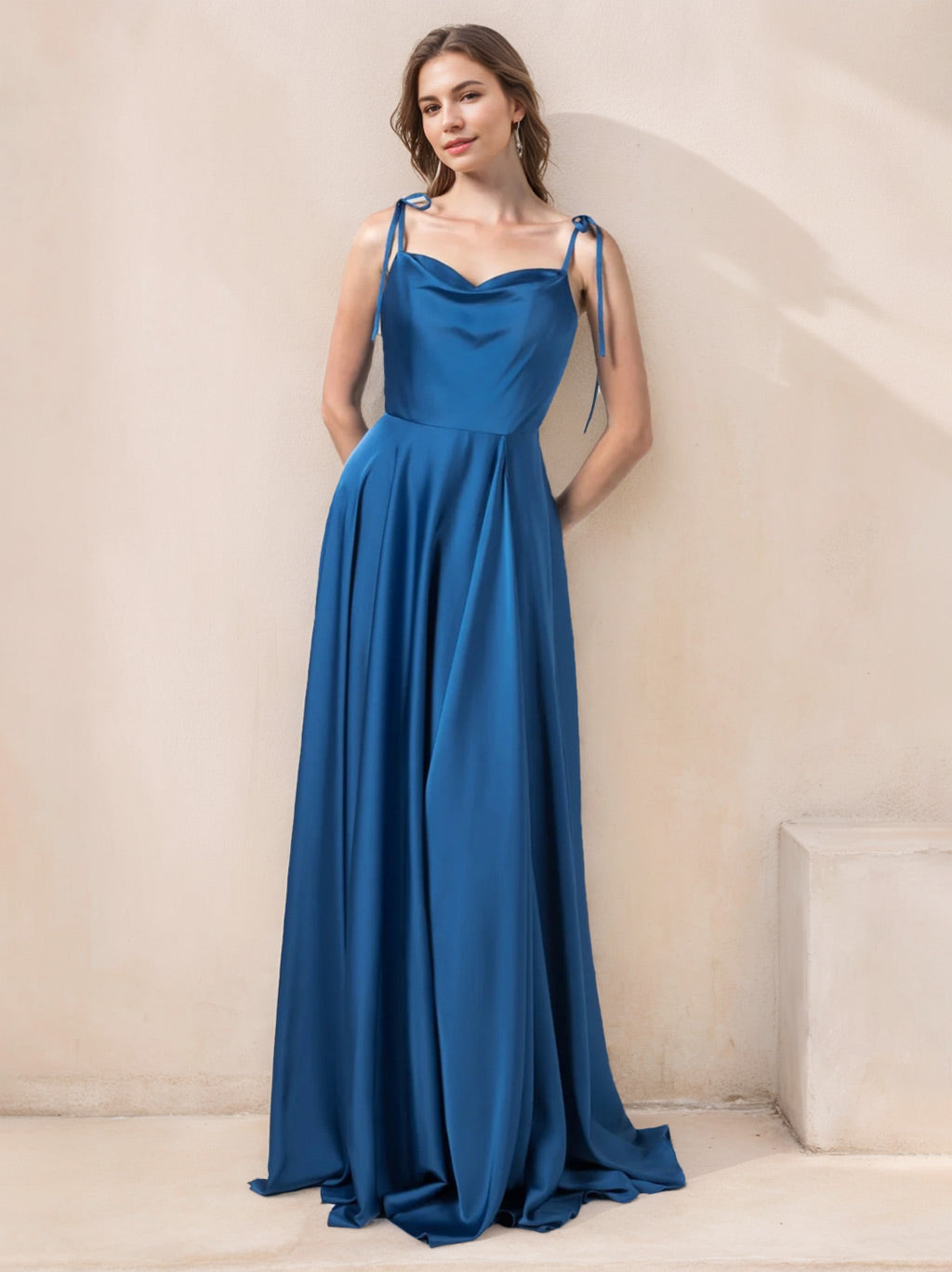 Ligne A/Princesse Bretelles Spaghetti Sans Manches La Longueur du Sol Satin Extensible Robes de Demoiselle d'Honneur