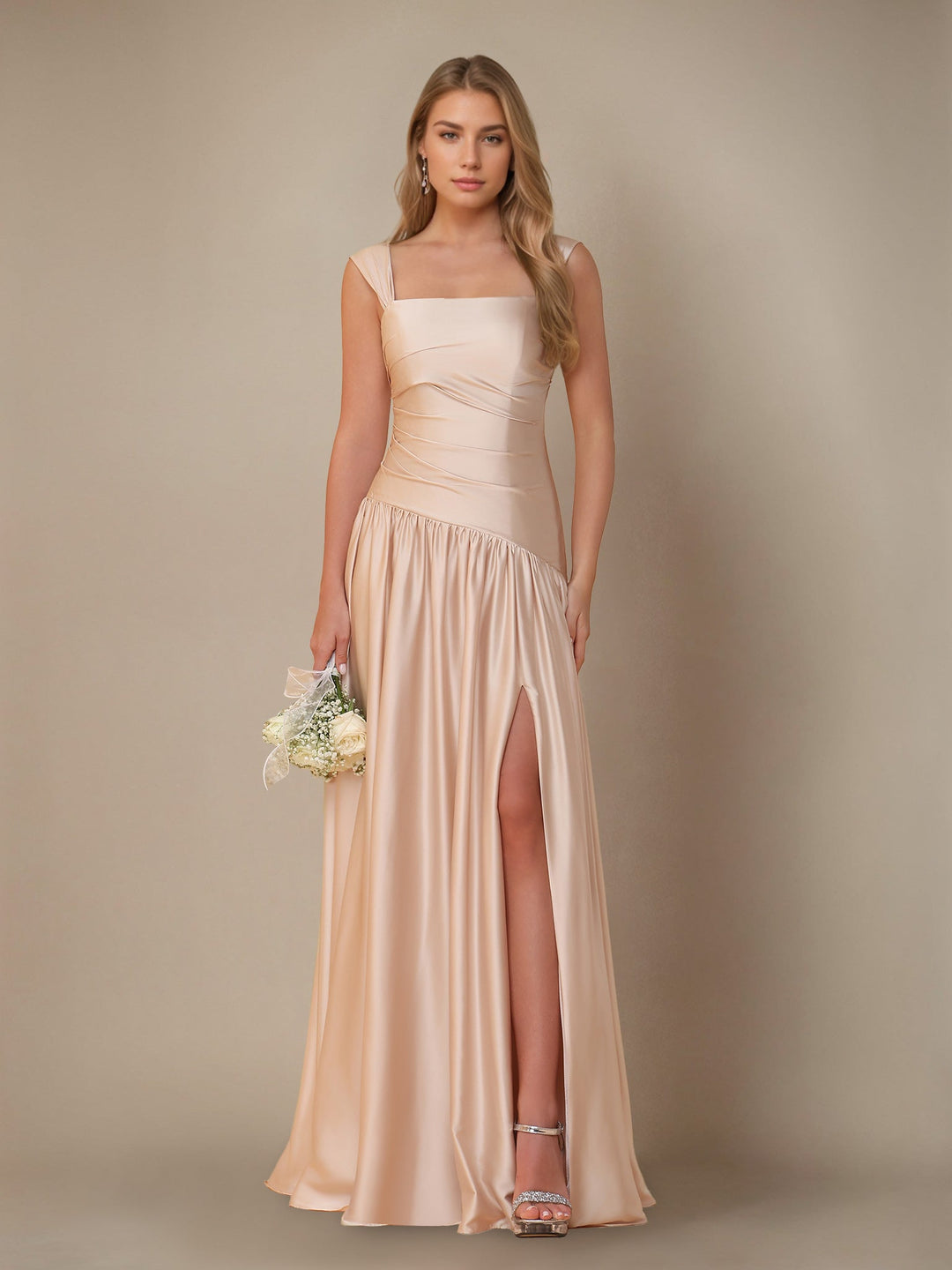 Ligne A/Princesse Hors de l'Épaule Sans Manches La Longueur du Sol Satin de Soie Robes de Demoiselle d'Honneur avec Pleated & Côté Divisé