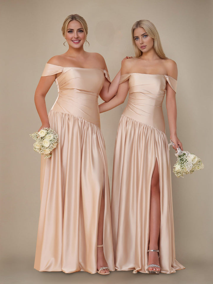 Ligne A/Princesse Hors de l'Épaule Sans Manches La Longueur du Sol Satin de Soie Robes de Demoiselle d'Honneur avec Pleated & Côté Divisé