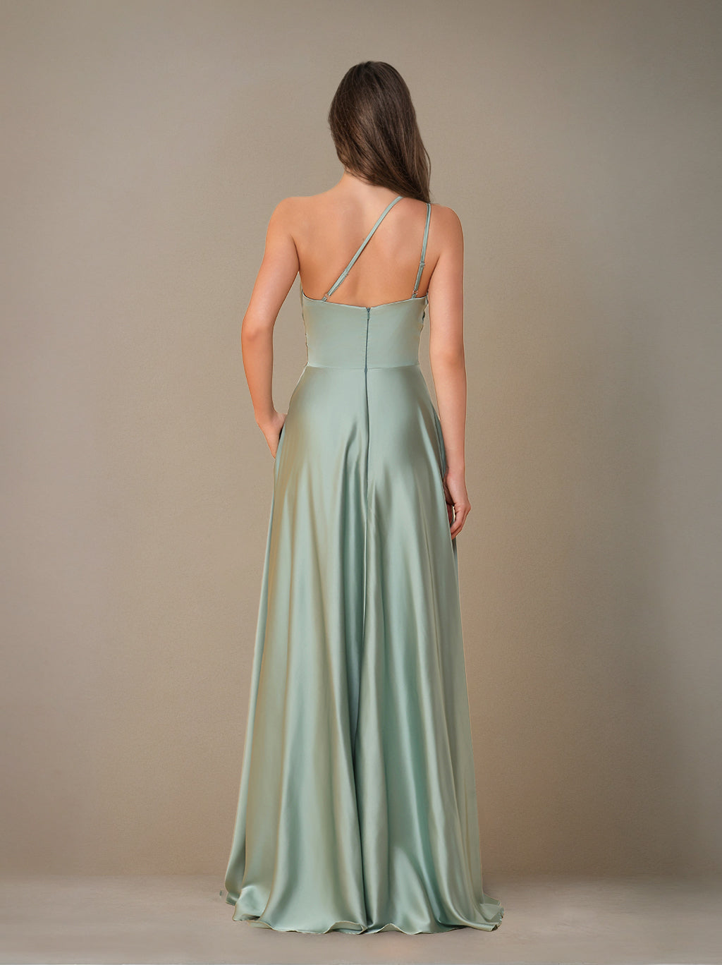 Ligne A/Princesse Bretelles Spaghetti Sans Manches La Longueur du Sol Satin de Soie Long Robes de Demoiselle d'Honneur avec Ruché & Côté Divisé