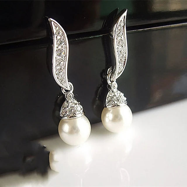 Ensemble de Bijoux de Mariée Style Vintage en Perle Imitée Blanche - Collier et Boucles d'Oreilles 2 Pièces