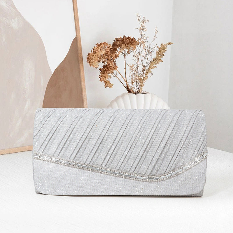 Pochettes et Sacs de Soirée Charmants, Délicats et Brillants