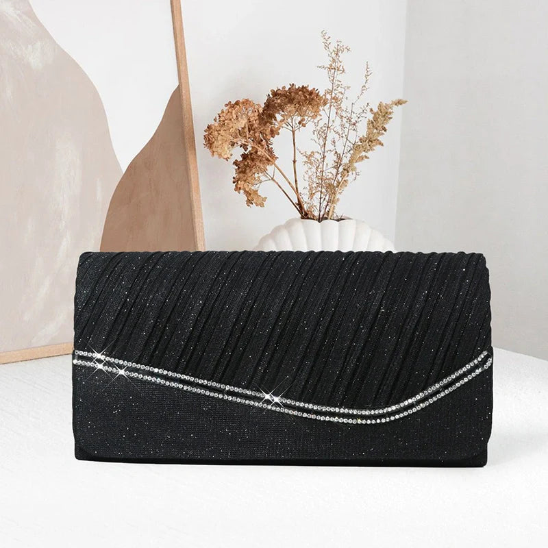 Pochettes et Sacs de Soirée Charmants, Délicats et Brillants