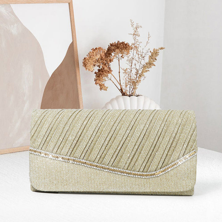 Pochettes et Sacs de Soirée Charmants, Délicats et Brillants