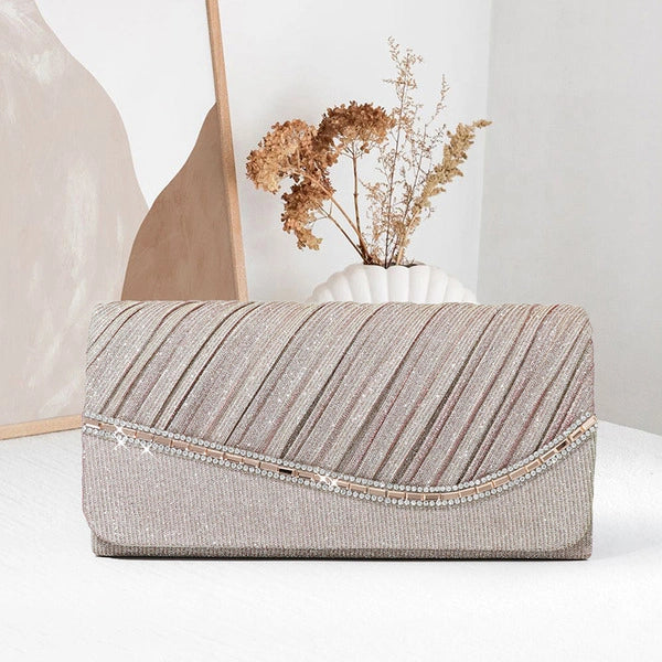 Pochettes et Sacs de Soirée Charmants, Délicats et Brillants
