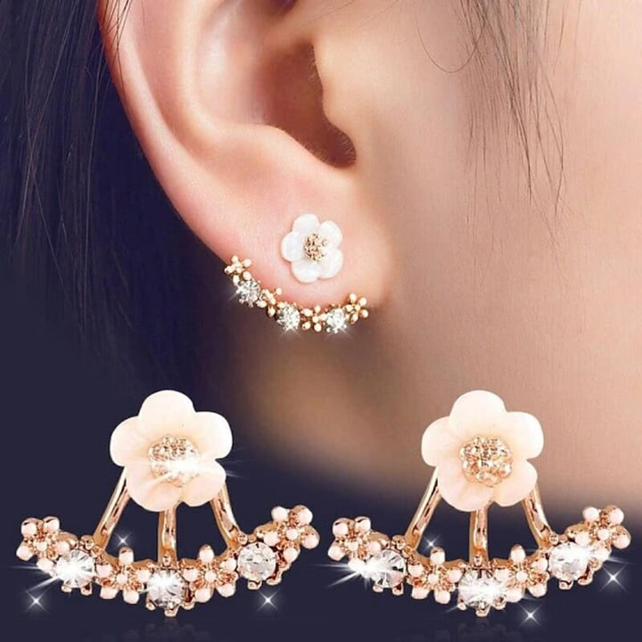 Boucles d'oreilles classiques à tige en strass et fleurs