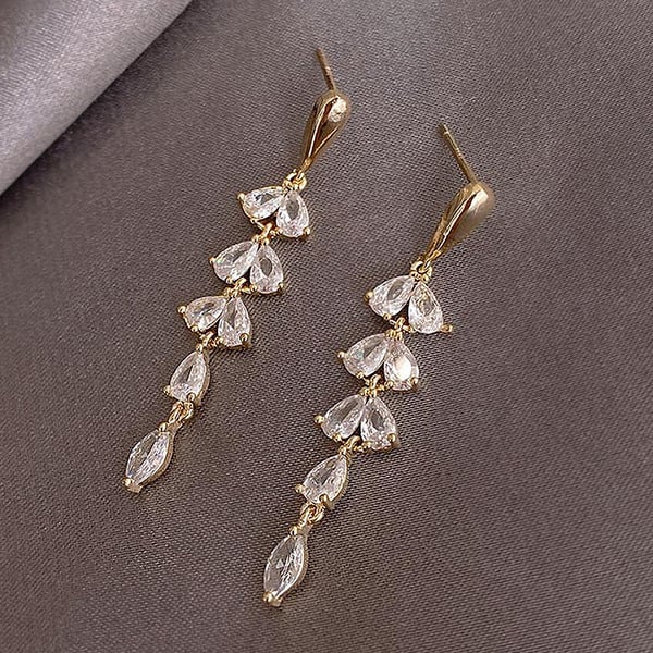 Boucles d'oreilles pendantes classiques en strass