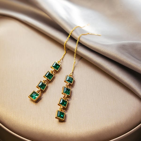 Boucles d'oreilles pendantes élégantes en strass