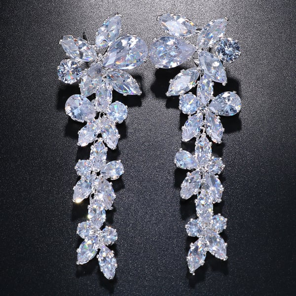 Boucles d'oreilles luxueuses marquise en strass