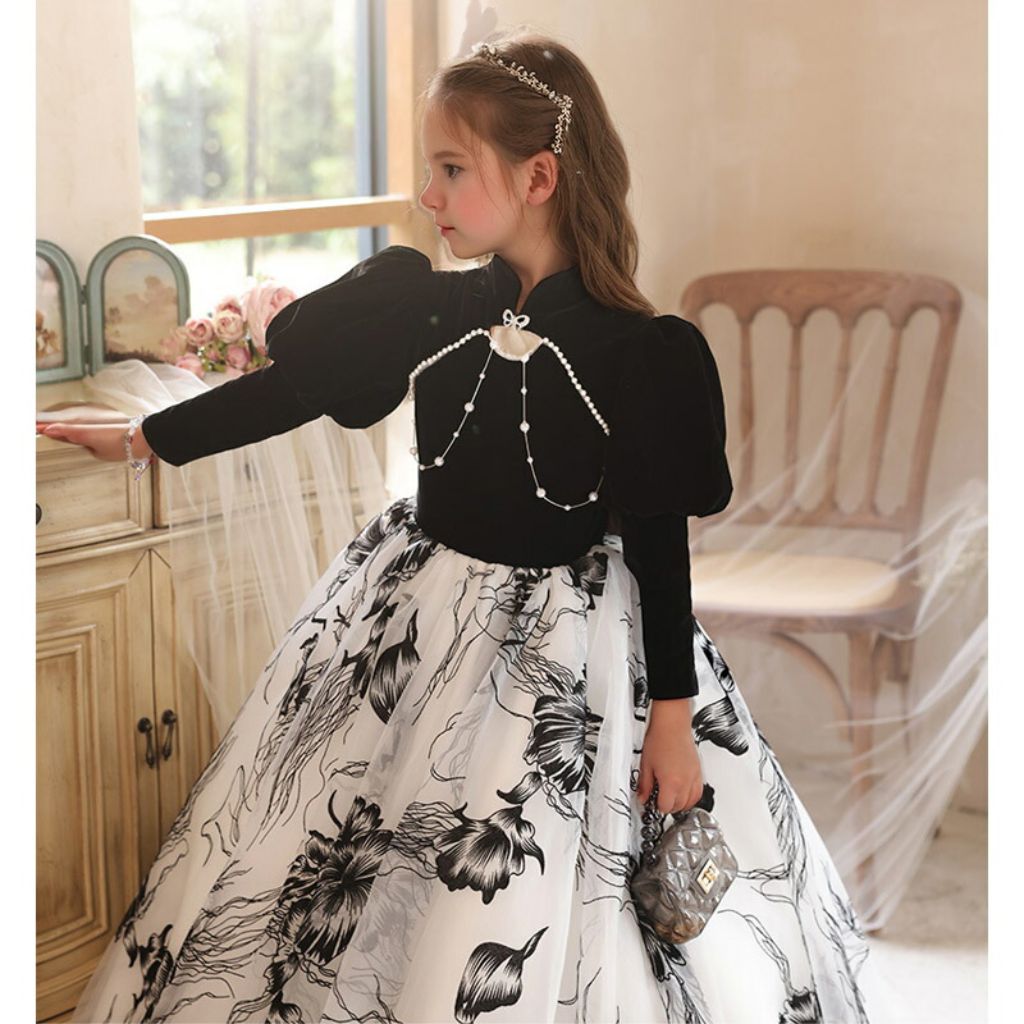 Robe de Soirée Trapèze/Princesse à Col Montant et Manches Longues pour Fille avec Perles