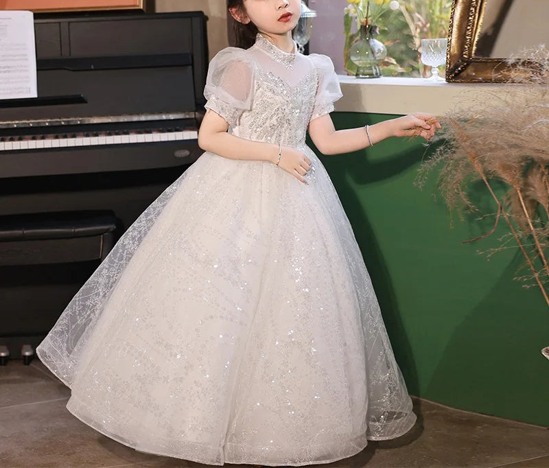 Robe de Demoiselle D'Honneur en Dentelle à Manches Courtes et Col Haut, Coupe A-Line/Princesse, avec Appliques en Cristal