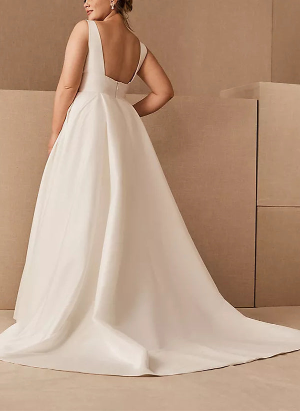 Forme Princesse Col en V Robe de mariée grande taille avec poches