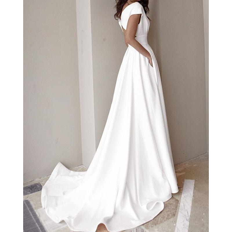 Robe de Mariée Coupe A-Line/Princesse, Col en V, Manches Courtes, Traîne à Balayage/Pinceau avec Devant Fendu