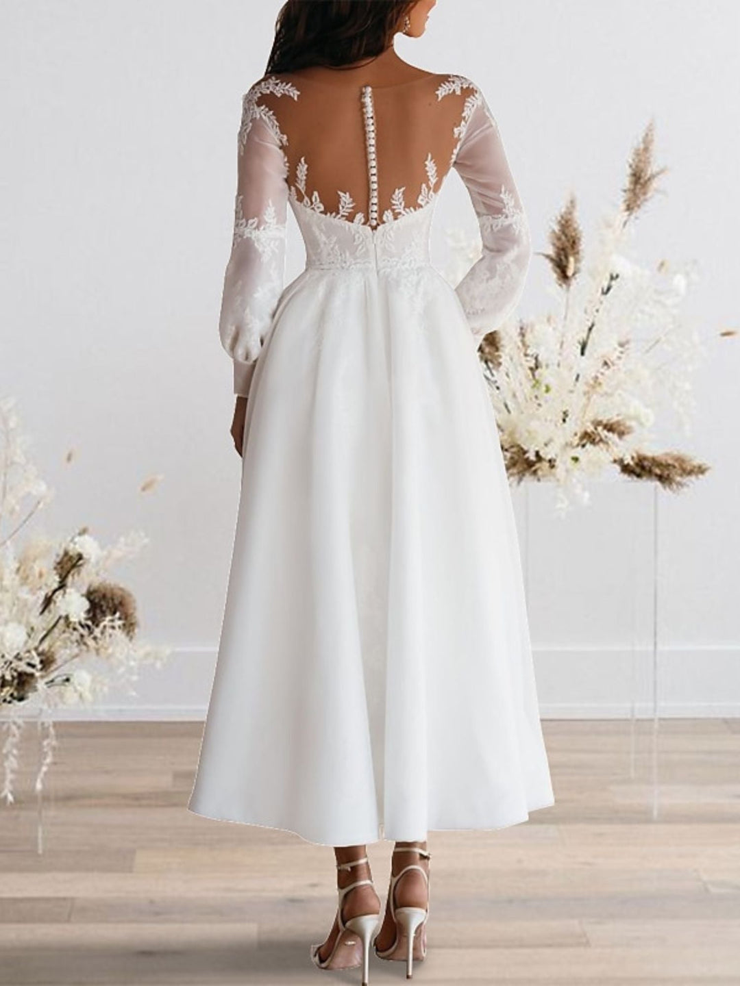 Robe de Mariée en Dentelle à Manches Longues et Col en Cœur de Forme Princesse