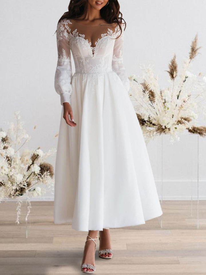 Robe de Mariée en Dentelle à Manches Longues et Col en Cœur de Forme Princesse