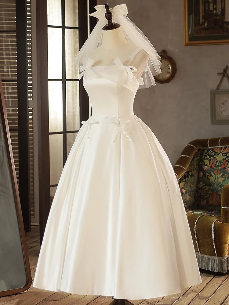 Robe De Mariée Coupe A/Princesse, Bretelles Fines, Sans Manches, Longueur Du Thé, Plissée, Avec Nœuds Et Laçage