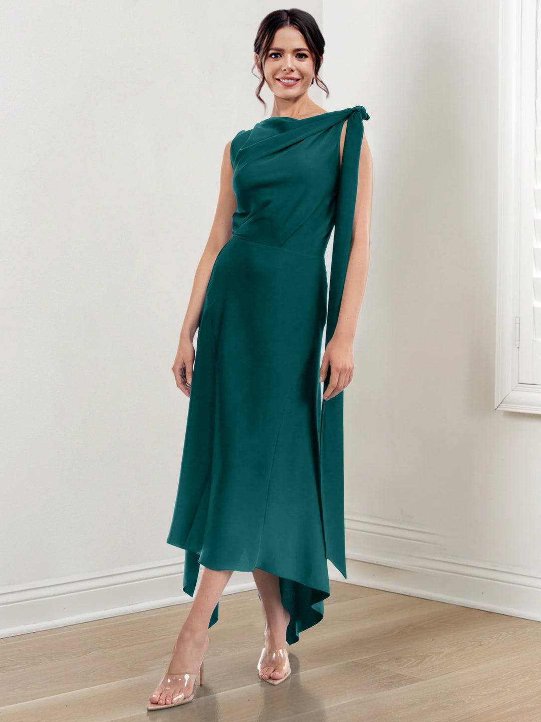 Robe de Mère de la Mariée Asymétrique à Col Montant et à Volants