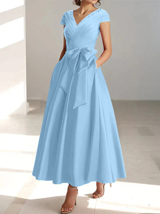 Robe de Mère de la Mariée Coupe A-Line/Princess, Col en V, Manches Courtes, Longueur Cheville, avec Poches et Volants