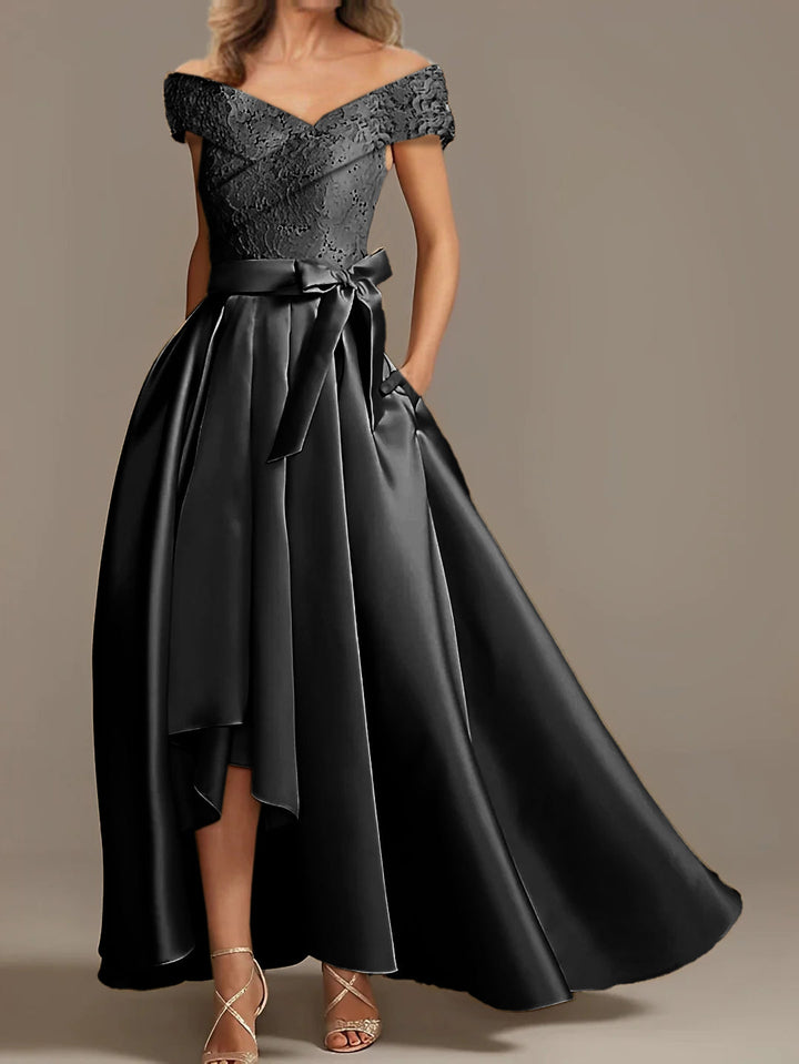 Robes de Mère de la Mariée Asymétriques à Épaules Dénudées, Coupe A-Line/Princess, avec Volants