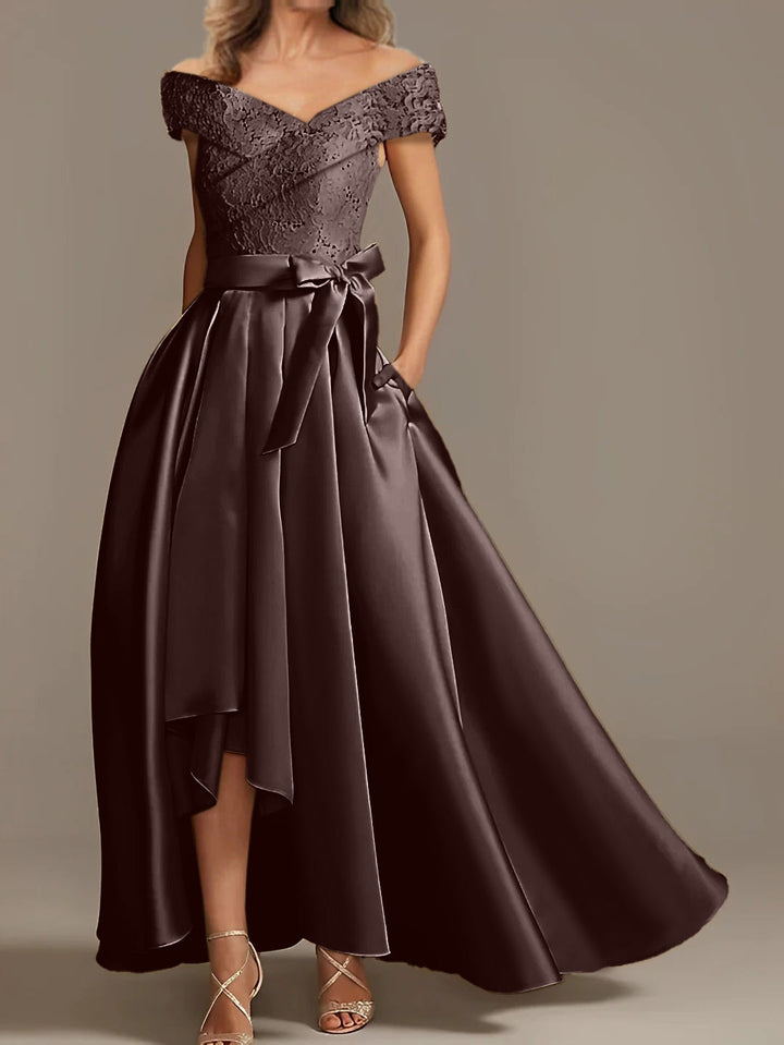 Robes de Mère de la Mariée Asymétriques à Épaules Dénudées, Coupe A-Line/Princess, avec Volants