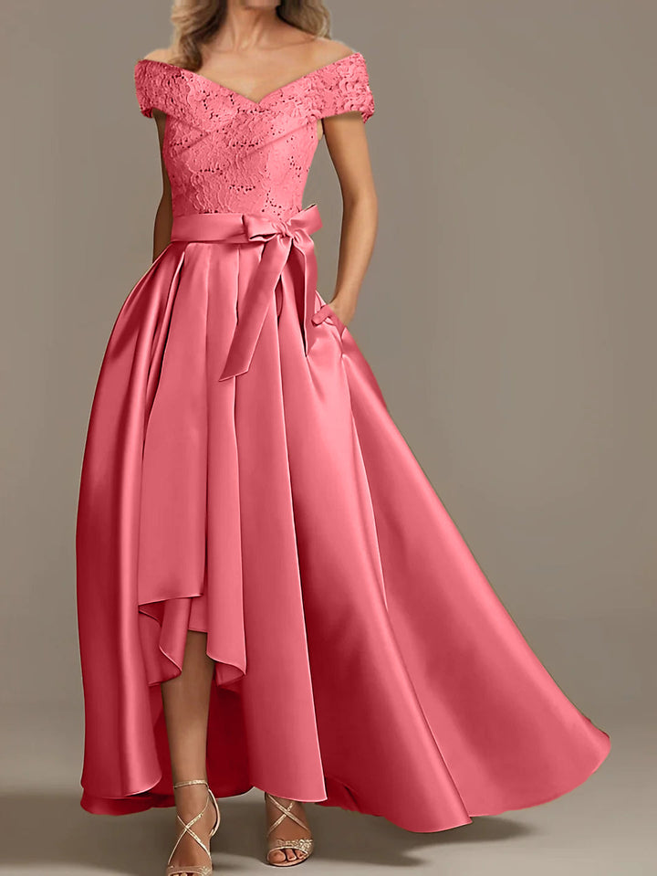 Robes de Mère de la Mariée Asymétriques à Épaules Dénudées, Coupe A-Line/Princess, avec Volants