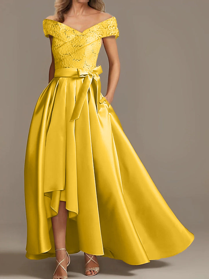 Robes de Mère de la Mariée Asymétriques à Épaules Dénudées, Coupe A-Line/Princess, avec Volants
