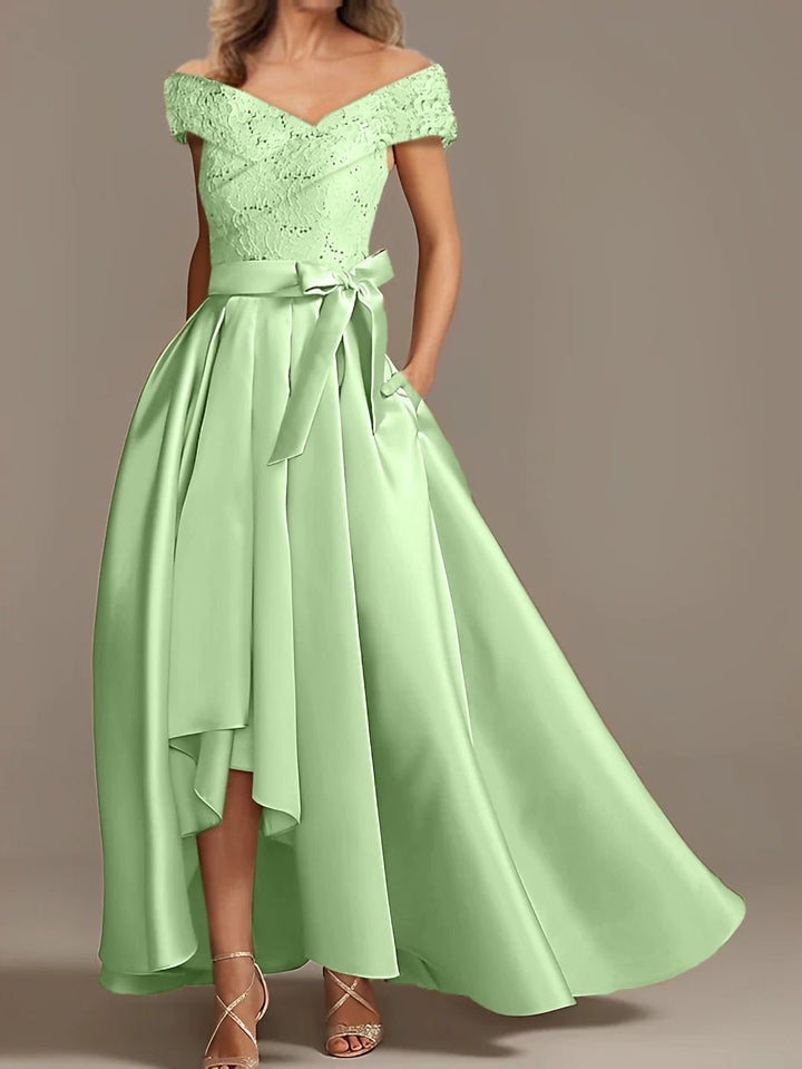 Robes de Mère de la Mariée Asymétriques à Épaules Dénudées, Coupe A-Line/Princess, avec Volants