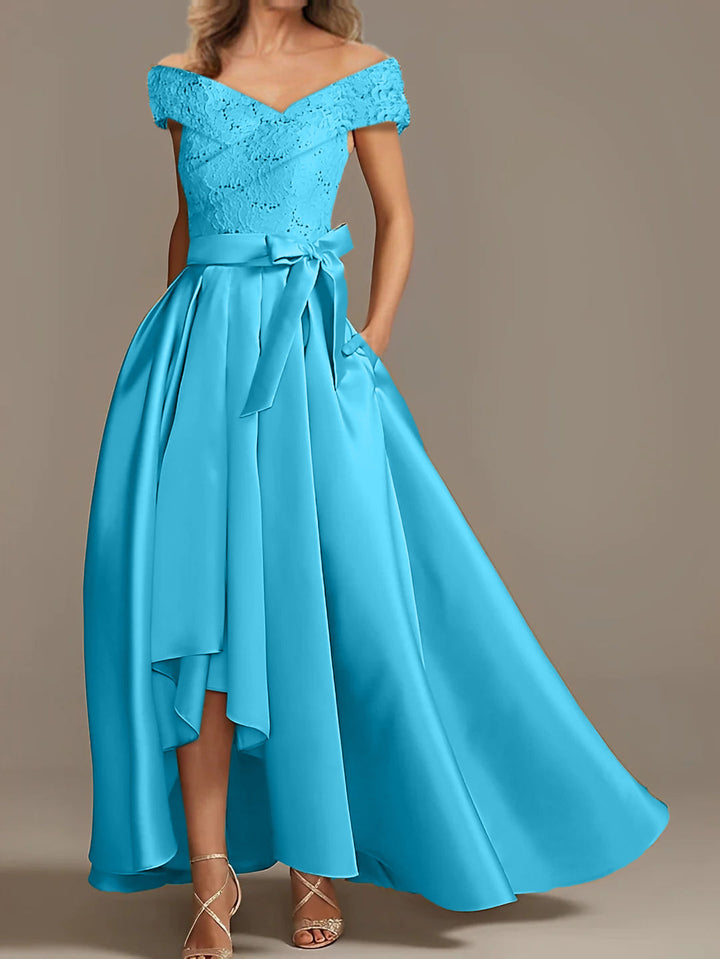 Robes de Mère de la Mariée Asymétriques à Épaules Dénudées, Coupe A-Line/Princess, avec Volants
