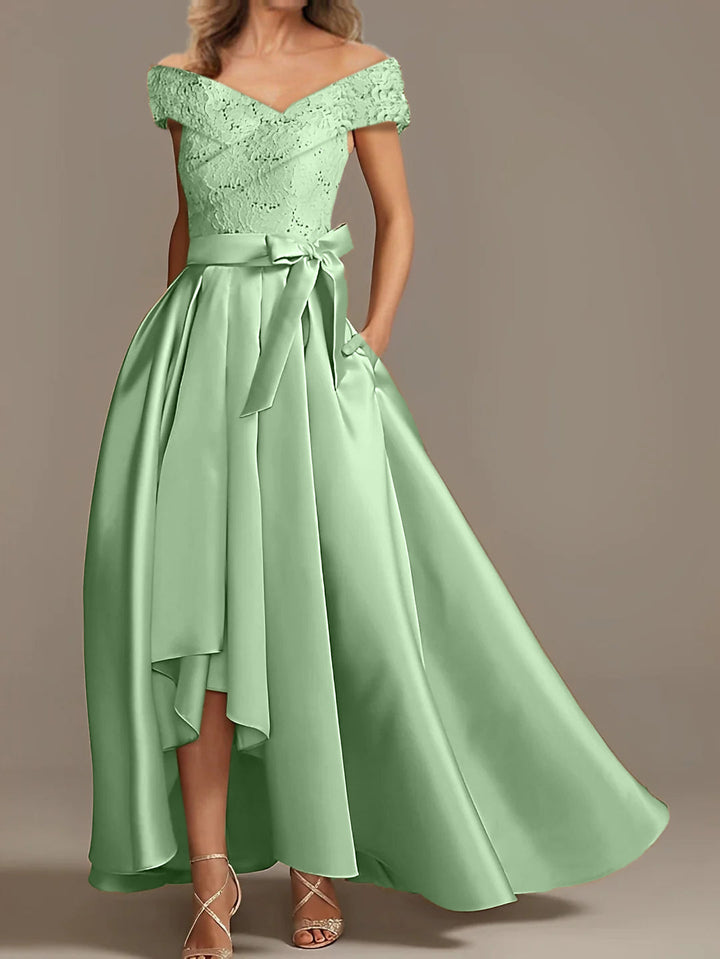 Robes de Mère de la Mariée Asymétriques à Épaules Dénudées, Coupe A-Line/Princess, avec Volants