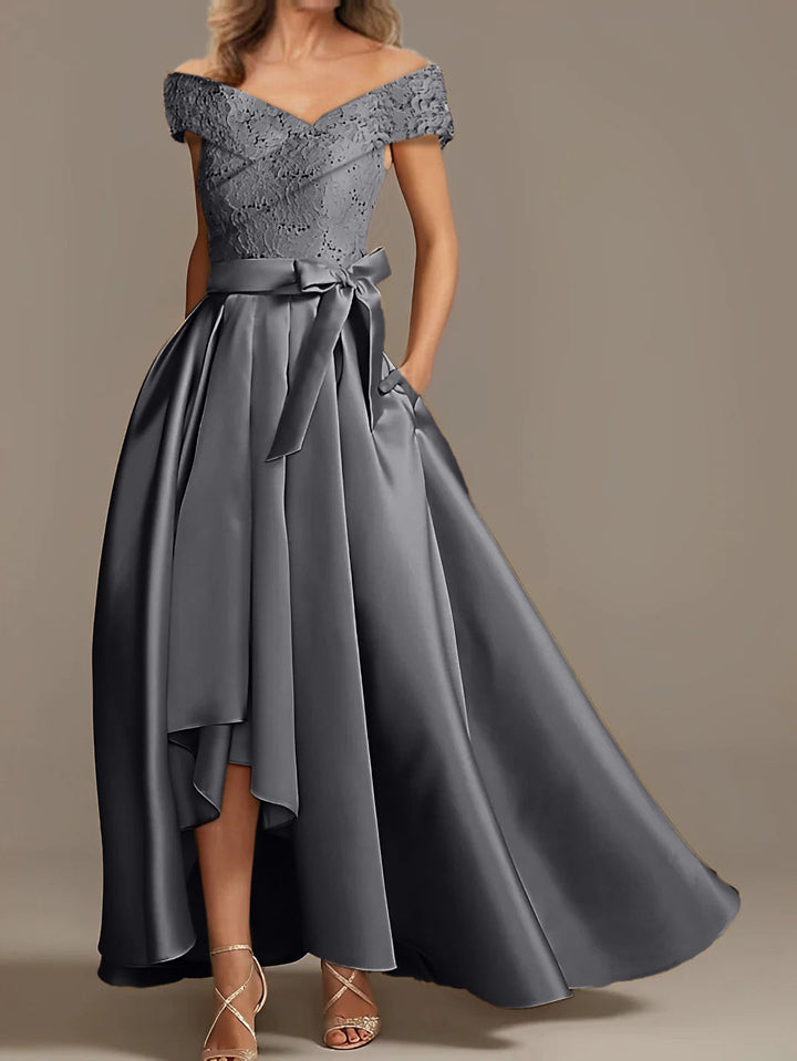 Robes de Mère de la Mariée Asymétriques à Épaules Dénudées, Coupe A-Line/Princess, avec Volants