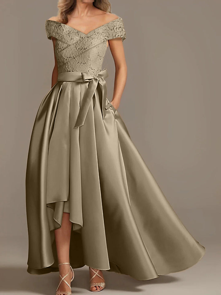 Robes de Mère de la Mariée Asymétriques à Épaules Dénudées, Coupe A-Line/Princess, avec Volants