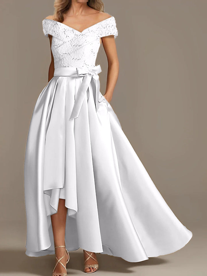 Robes de Mère de la Mariée Asymétriques à Épaules Dénudées, Coupe A-Line/Princess, avec Volants