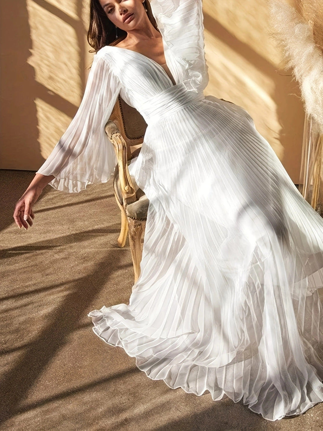 Robe de Mariée Trapèze/Princesse à Col en V, Manches Longues, Longueur Au Sol, avec Plis