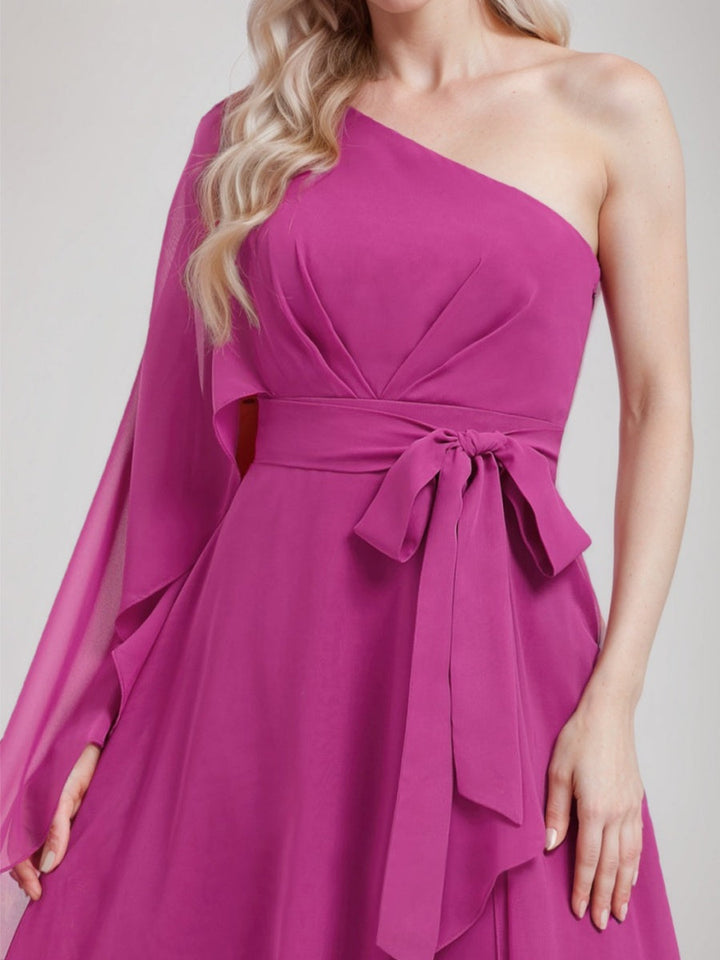 Ligne A/Princesse Une Épaule Asymétrique Ruché Robes Mère de La Mariée avec Bow Ceinture