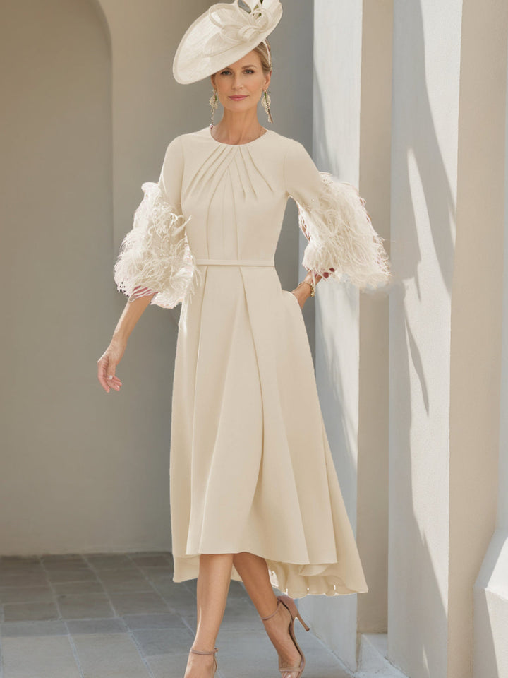 Ligne A/Princesse Scoop Demi-manches Longueur de Thé Robes Mère de La Mariée avec Feathers