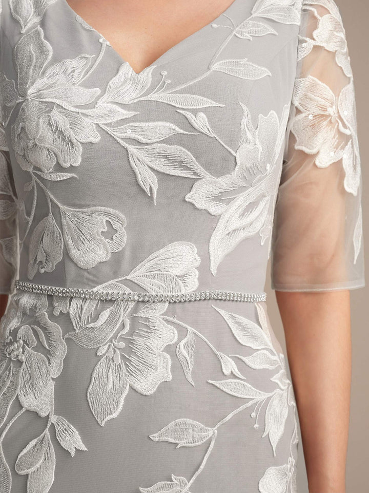 Gaine/Colonne Col en V Demi-manches Longueur Genou Perles Robes Mère de La Mariée avec Floral Broderie & Appliques & Jacket