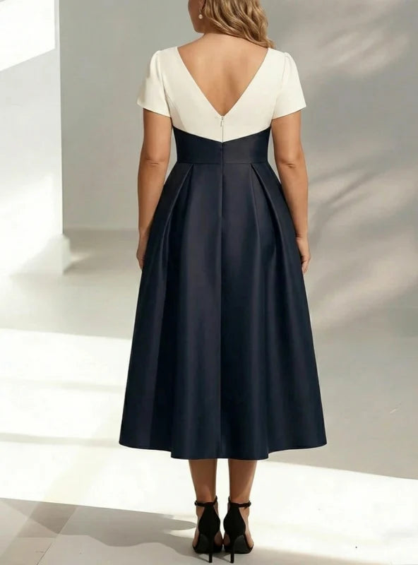 Robe Mère de la Mariée, Grande Taille, Ligne A/Princesse, Col en V, Manches Courtes, Longueur du Thé, en Satin