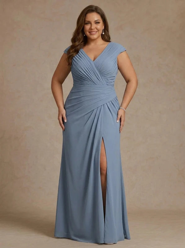 Robe Mère de la Mariée, Grande Taille, Gaine/Colonne, Col en V, Sans Manches, Longueur au Sol, Mousseline, Froncée avec Fente Latérale