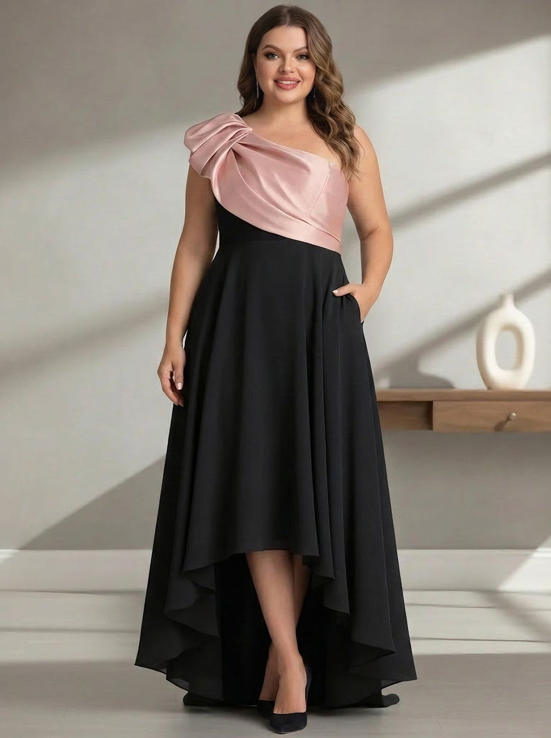 Robe mère de la mariée taille plus ligne A, satin stretch une épaule, sans manches, asymétrique, longueur sol