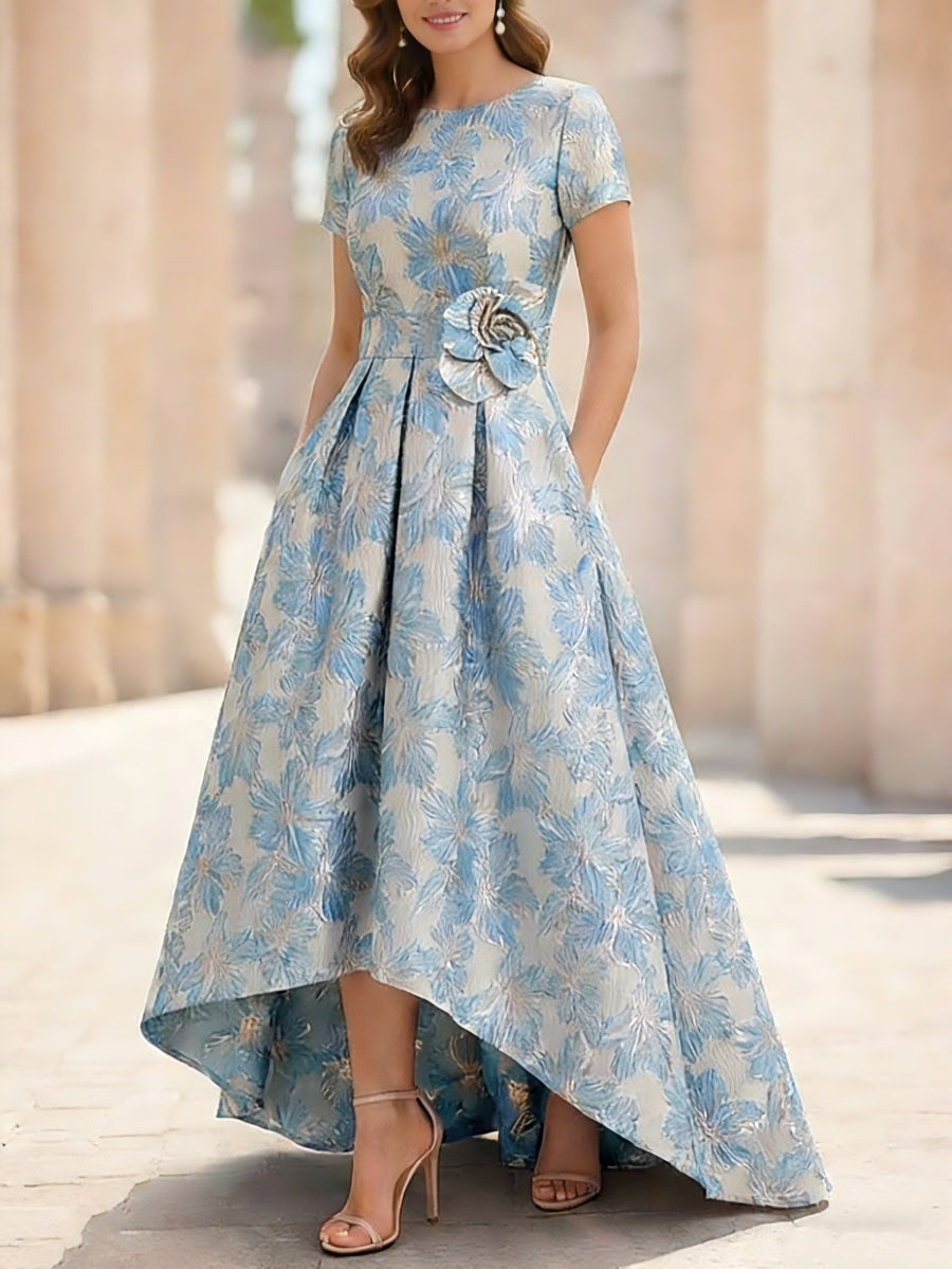 Robe mère de la mariée satin imprimé ligne A, col rond, manches courtes, longueur cheville asymétrique, motifs floraux, fleurs 3D et poches
