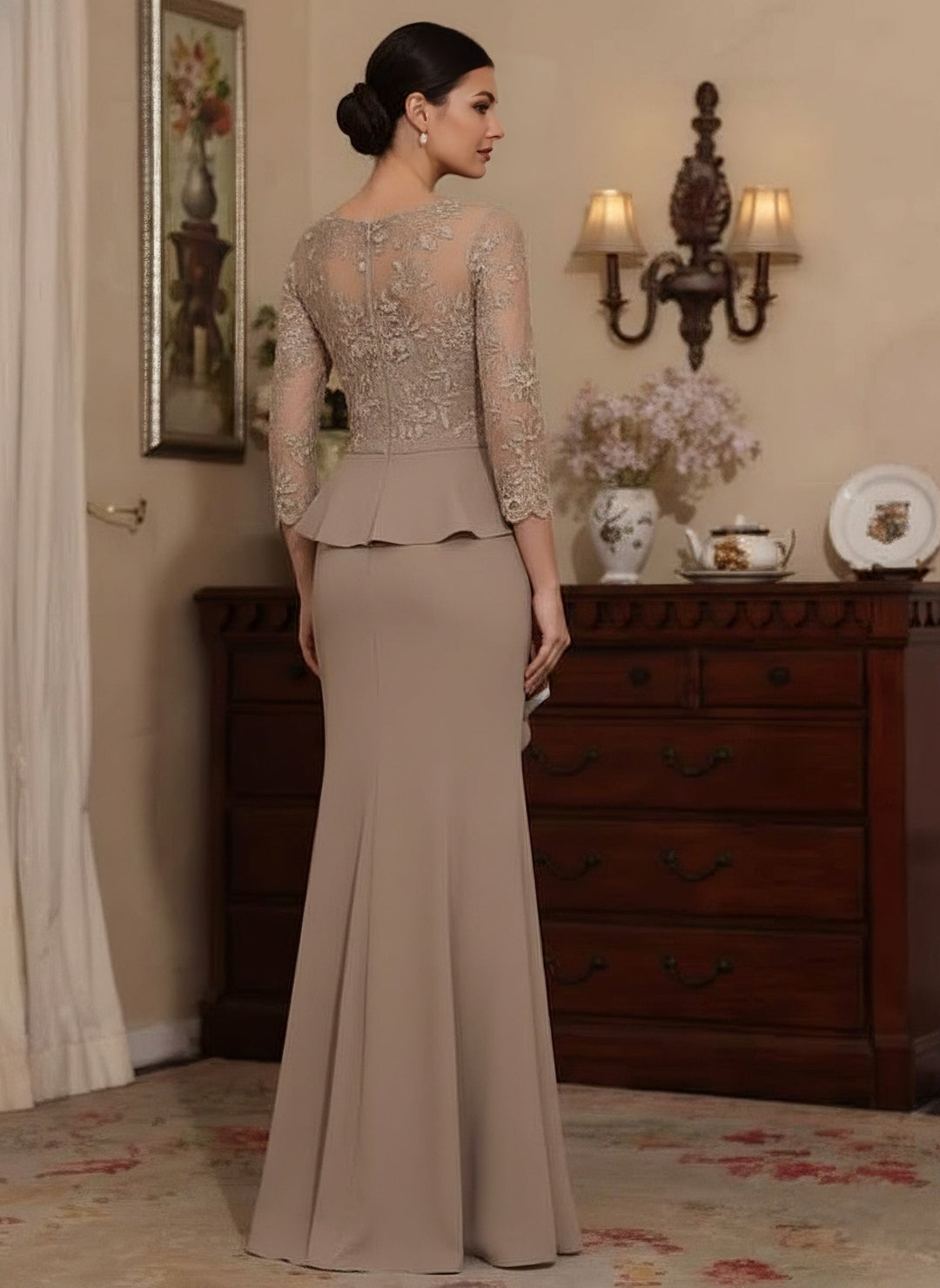 Robe mère de la mariée sirène, mousseline col rond, dentelle, manches 3/4, longueur sol, volants