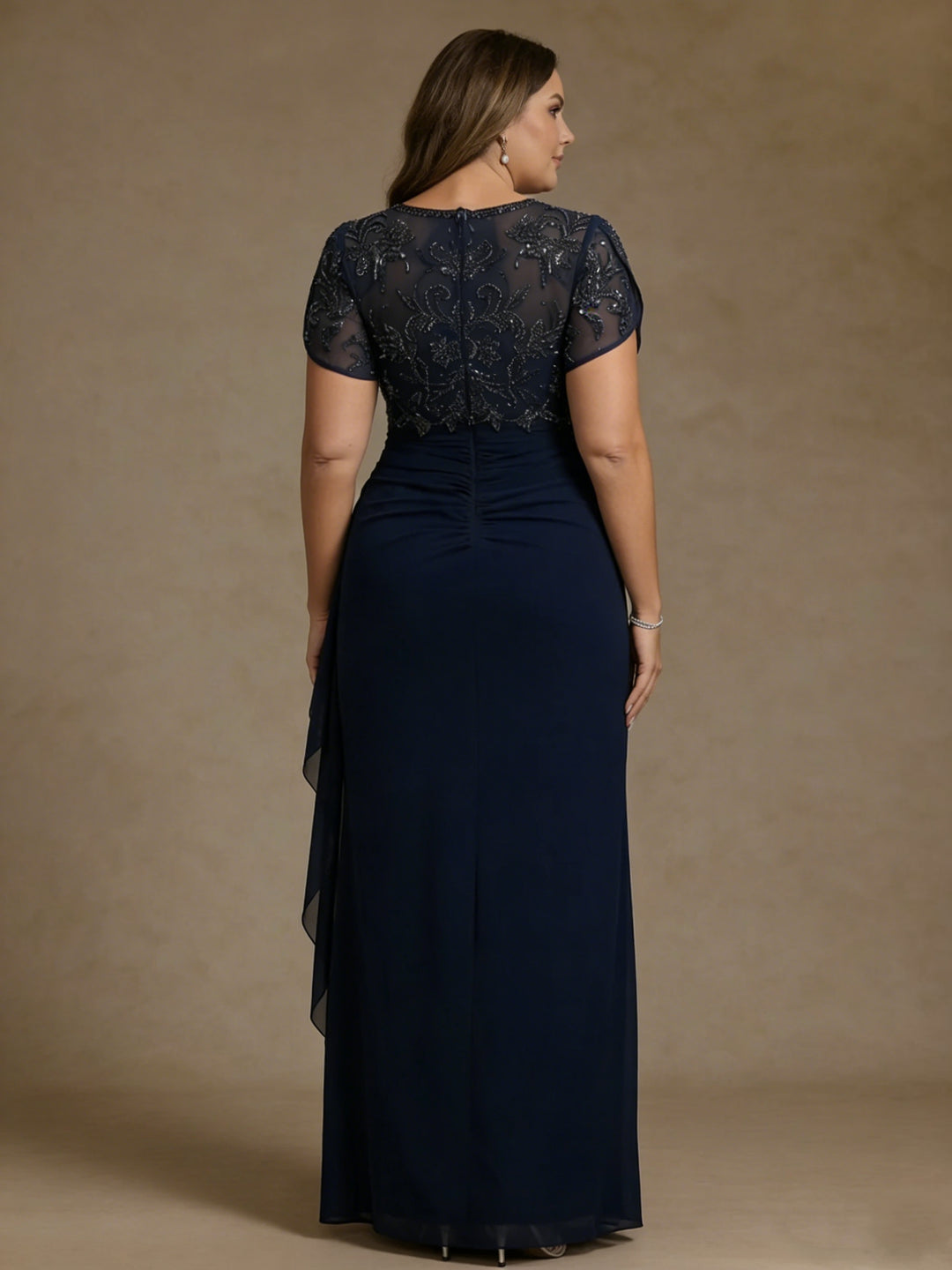 Robe gaine/colonne, décolleté en V, taille plus, pour mère de la mariée, manches courtes, mousseline, floral, longueur de la cheville, paillettes, volants