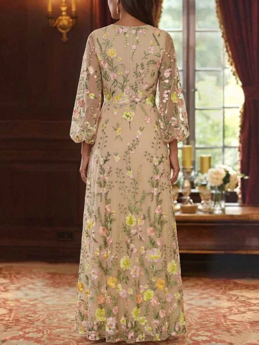 Robe mère de la mariée ligne A col V, dentelle florale, manches 3/4, longueur sol