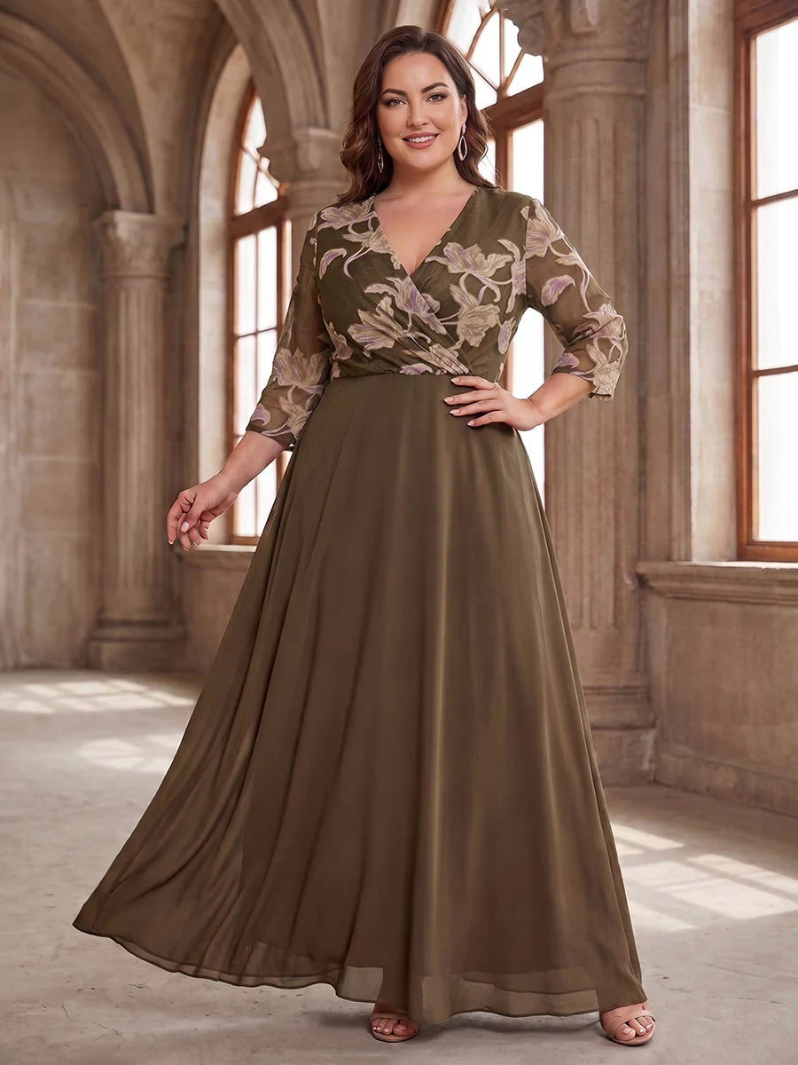 Robe Mère de la Mariée Grande Taille Florale en Mousseline Ligne A/Princesse à Col V Manches 3/4 Longueur au Sol à Volants