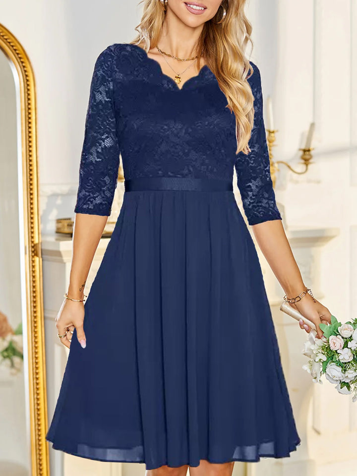 Robe de Cocktail de Mariage en Dentelle à Col en V et Coupe Princesse avec Appliques