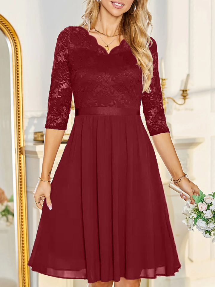 Robe de Cocktail de Mariage en Dentelle à Col en V et Coupe Princesse avec Appliques