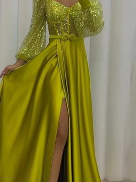 Robe de Soirée Trapèze/Princesse à Manches Longues et Décolleté en Cœur avec Fente