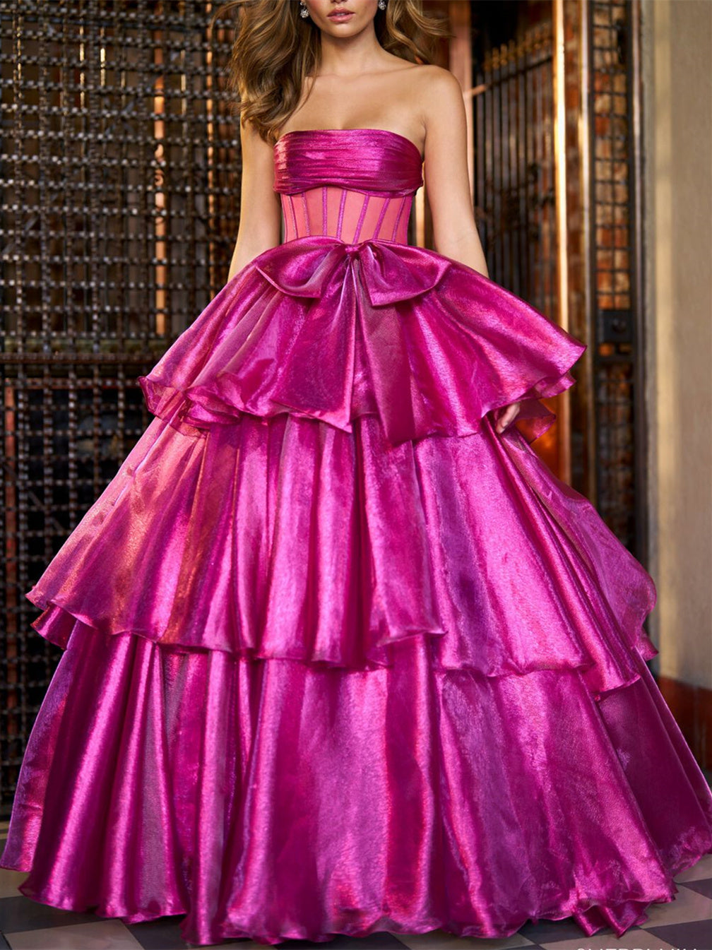 Robe de Soirée Longue Sans Bretelles à Volants