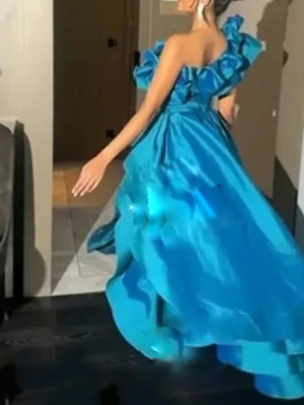 Ligne A Floor Length Asymétrique Sans Manches Une épaule Robe de Bal Satin avec Froufrous Slit