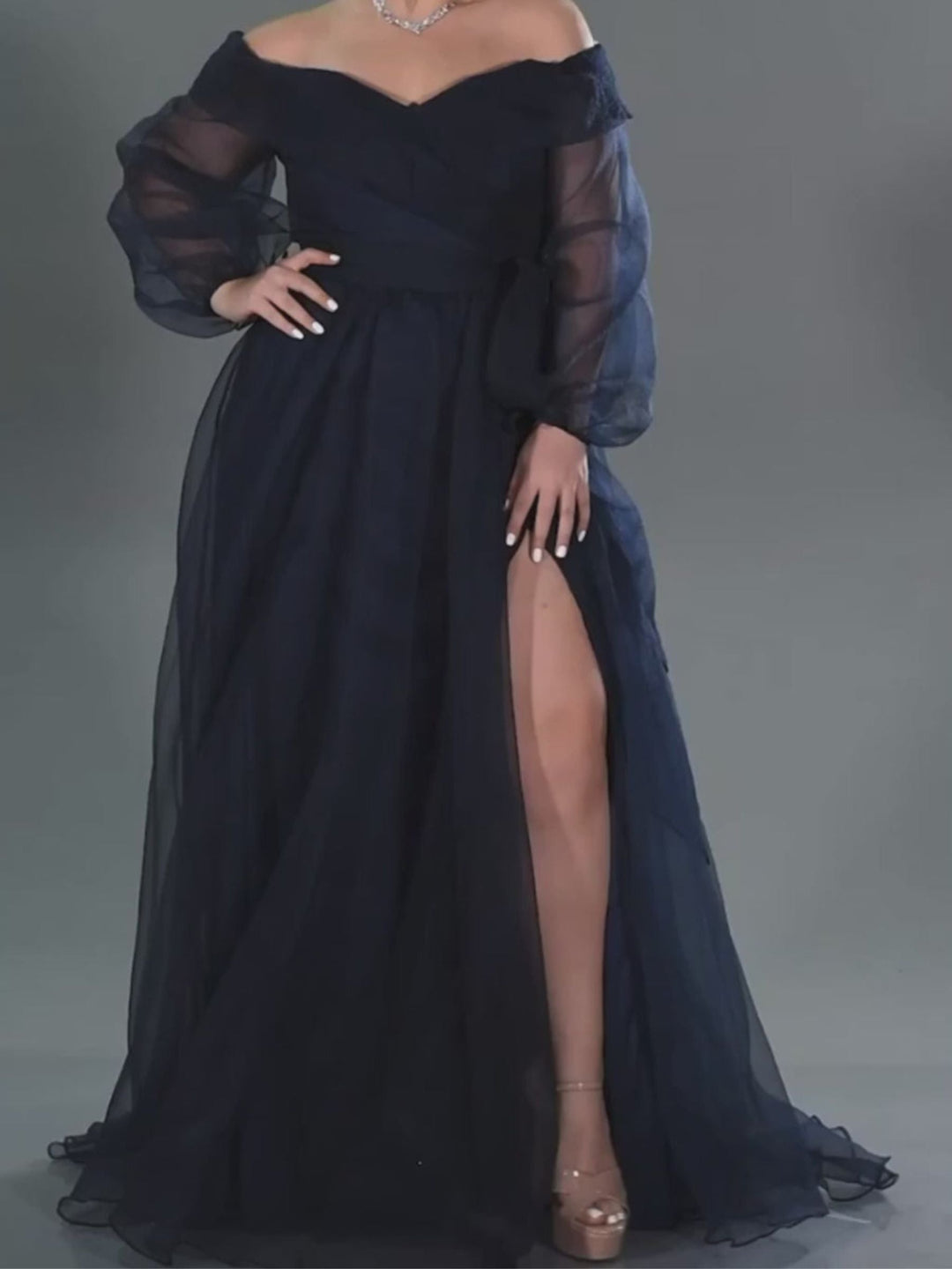 Robe de Soirée Trapèze/Princesse à Épaules Dénudées et Manches Longues Bouffantes avec Fente
